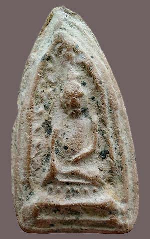 *พระสรรค์นั่ง พิมพ์ไหล่ยก กรุวัดท้ายย่าน ชัยนาท เนื้อดิน*