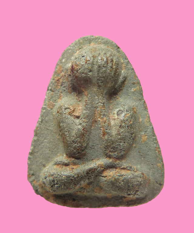 พระปิดตา หลวงปู่เกลี้ยง วัดเนินสุทธาวาส ชลบุรี (ยุคต้น)