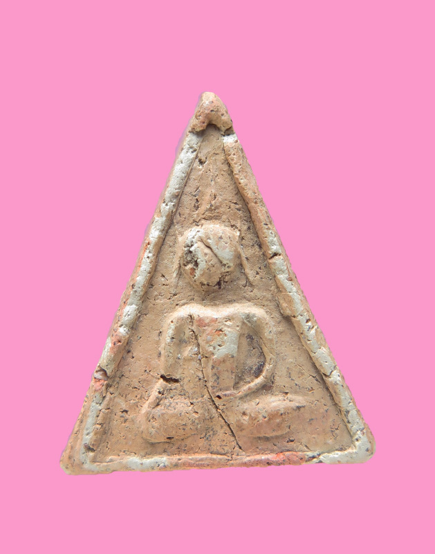 นางพญา เนื้อดิน หลังยันต์นูน