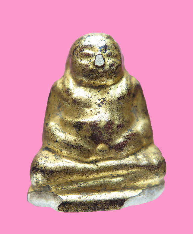 พระสังกัจจาย ลงรักปิดทอง ก้นอุดชันโรง เก่าครับ