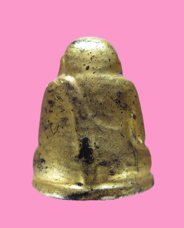 พระสังกัจจาย ลงรักปิดทอง ก้นอุดชันโรง เก่าครับ