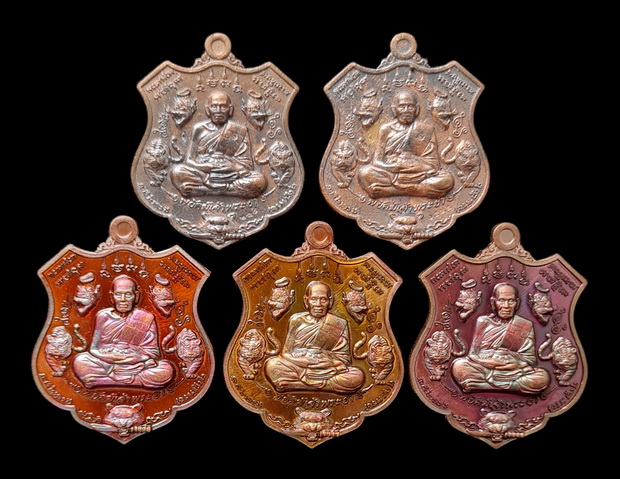 เคาะแรกแดง..พยัคฆ์เจ้าพระยา ๒๕๖๓..รวม ๕ เหรียญ รายละเอียดในโพสต์..ล.พ.พัฒน์ วัดห้วยด้วน จ.นครสวรรค์ 