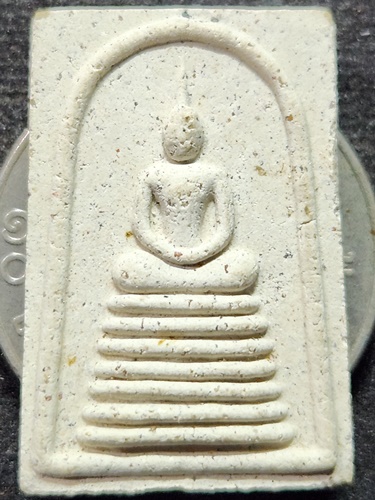 วัดดอนเจดีย์ จ.สุพรรณบุรี พระสมเด็จ7ชั้น หลัง อนุสาวรีย์ยุทธหัตถี