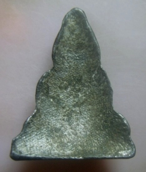 **เบา​ๆ​**พระพุทธนั่งปางมารวิชัย เนื้อชินตะกั่ว ขึ้นไขปรอท เก่า สวยๆ ไม่ทราบที่**เชิญชมครับ