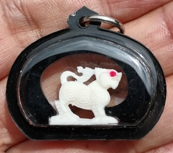 สิงห์สามขวัญสาริกาไม่ทราบที่ พร้อมเลี่ยมกันน้ำหนาๆ​ เคาะเดียว