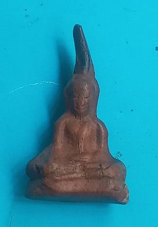 พระท่ากระดานเนื้อดินมีกริ่งดัง