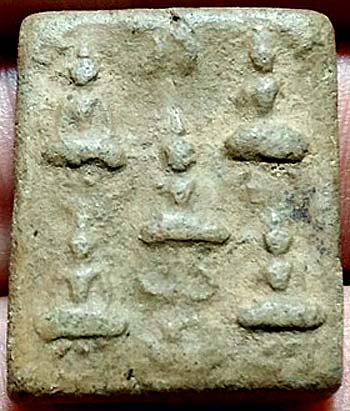 พิมพ์ห้าพระองค์ เนื้อดิน