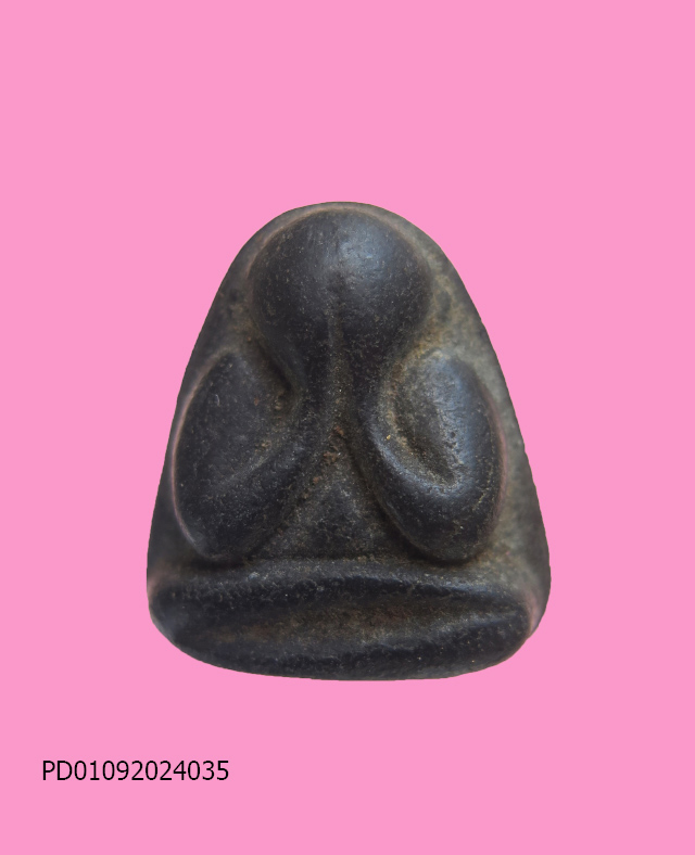 พระปิดตา หลังแบบ วัดเครือวัลย์ 