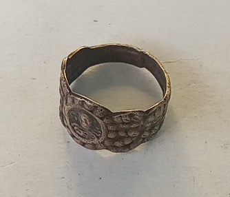 แหวนโบราณหลวงพ่อกันวัดเขาแก้วนครสวรรค์