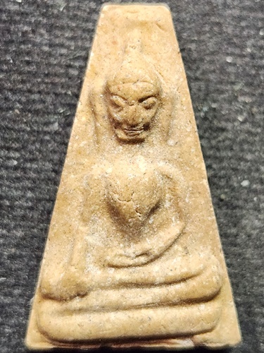 วัดชุมพลนิกายารามราชวรวิหาร จ.อยุธยา ผงสุพรรณ เจริญสุข รุ่นเทอดพระเกียรติ 2539