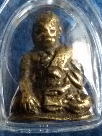 รูปหล่อโบราณหลวงพ่อจง วัดหน้าต่างนอก จ. พระนครศรีอยุธยา พ.ศ. 2495