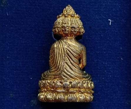 พระเศรษฐีนวโกฏิ รุ่นทรัพย์สมบูรณ์ หลวงปู่แผ้ว ปวโร วัดประชาราษฏร์บำรุง(รางหมัน) นครปฐม ปี2553+กล่อง