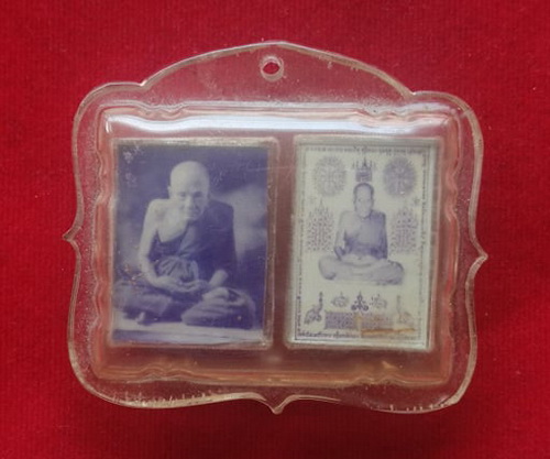 รูปถ่ายหลวงปู่ทวด วัดช้างไห้ อัดกระจก สองด้าน รวม 2 ภาพ เลี่ยมพลาสติกกัน้ำ พร้อมใช้