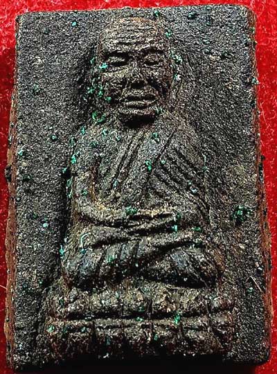 *หลวงปู่ทวด สก. รุ่นแรก ปี๒๕๔๔ เนื้อว่าน พิมพ์สี่เหลี่ยมเล็ก(องค์ที่๒)*