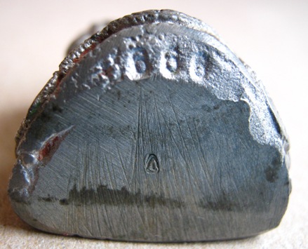 รูปหล่อหลวงปู่ขุ้ย วัดซับตะเคียน จ เพชรบูรณ์ เนื้ออัลปาก้า มีโค้ด