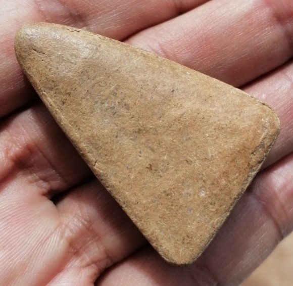 พระกันผี​ พิมพ์ใหญ่​ เนื้อดิน หลวงพ่อกวย​ ชุตินธโร​ วัดโฆษิตาราม​ ยุคต้น​ เคาะเดียว    