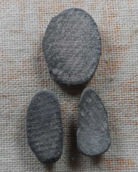 พระเนื้อชิน (๓ องค์)