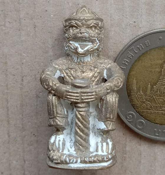 หนุมานหล่อ(รุ่นแรก)หลวงปู่แขก วัดสุนทรประดิษฐ์ พิษณุโลก รุ่นเจริญพร ปี2554 เนื้อทองผสม เลข808+กล่อง