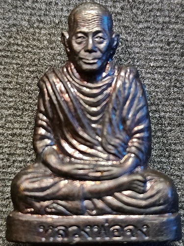 วัดหน้าต่างนอก จ.อยุธยา รูปเหมือนปั๊ม หลวงพ่อจง  รุ่นจงรวย  ปี ๒๕๖๐ หลวงพ่อแม้นปลุกเสก