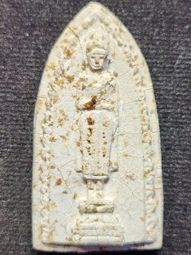 วัดนครชื่นชุ่ม นครปฐม พระเนื้อผงพิมพ์พระประทานพร  ปี ๒๕๐๙ 