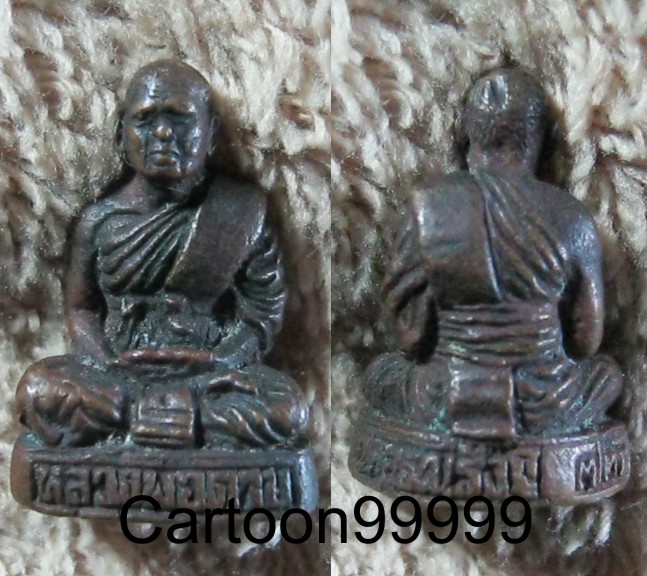 รูปหล่อหลวงพ่อตาบ วัดอรุณรังษี นครนายกครับ ที่ระลึกครบรอบ ๗๓ ปี ครับผม