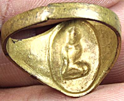 แหวนนางกวักหลวงพ่อกวย