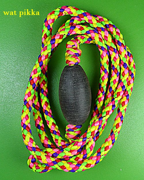 ลูกสะกดไม้พญางิ้วดำหลวงปู่สิงห์ วัดบ้านขี้เหล็ก ศรีสะเกษ .3901.4