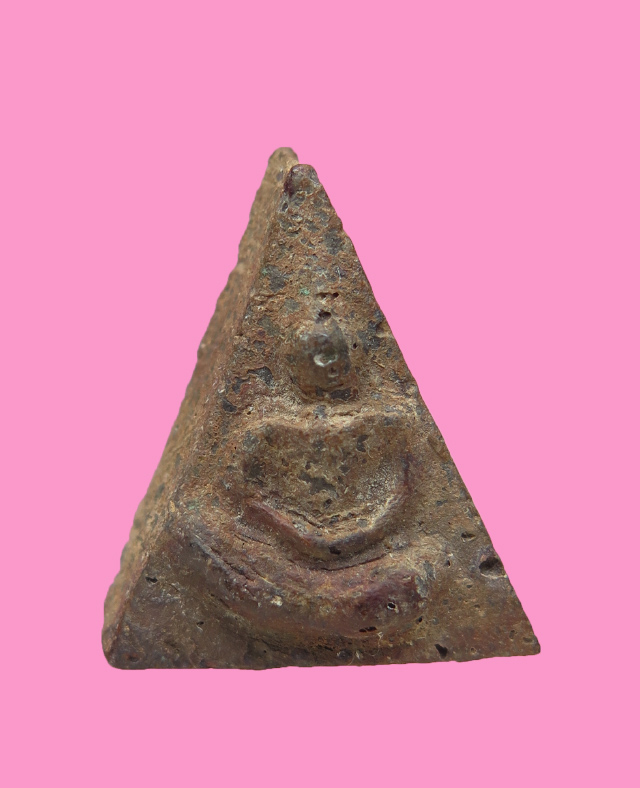 นางพญาเนื้อดินเก่า