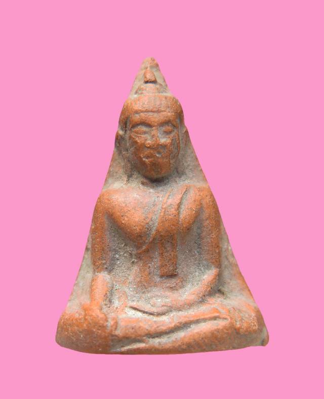 นางพญาหน้ายักษ์เนื้อดิน หลังยันต์เฑาะว์