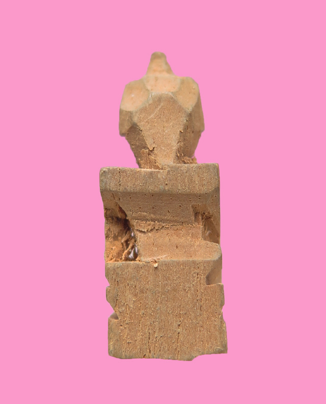 นางกวักไม้แกะ