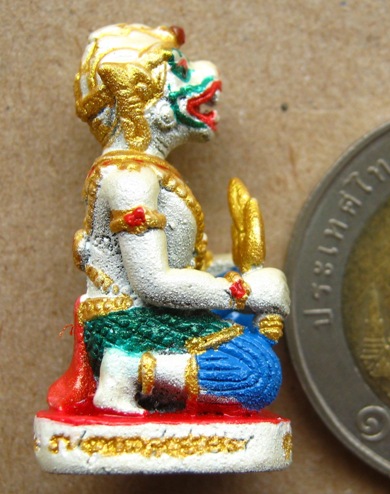 หนุมานขุนกระบี่ เพ้นท์สี หลวงพ่อเปิ่น วัดบางพระ จ นครปฐม ปี2554 มีจารใต้ฐาน พร้อมกล่องเดิม