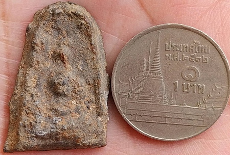 *พระซุ้มกอ กรุวัดทองแท่งนิสยาราม ลพบุรี เนื้อชินตะกั่วสนิมแดง*