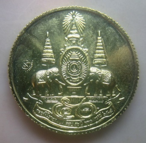 **เบา​ๆ**เหรียญพระอรหันต์สุปาก (ปางรำพึง) วัดสุทัศน์ หลังตราในหลวงครองราชย์ ๕๐ ปี**กะไหล่ทอง ตอกโค้ด