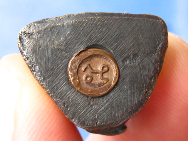 รูปหล่อ หลวงพ่อแก้ว วัดนิคม ชัยภูมิ