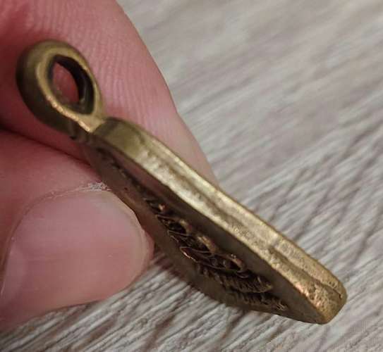 เหรียญจอบใหญ่ หลวงพ่อเงิน วัดวังตะโก รุ่นพิเศษ ปี 2525