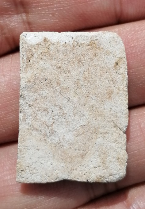 พระสมเด็จรัศมี เนื้อขาว กรุวัดคลองขอม จ.สุพรรณบุรี(หลวงปู่ศุข ปากคลองมะขามเฒ่า ปลุกเสก)​ เคาะเดียว  