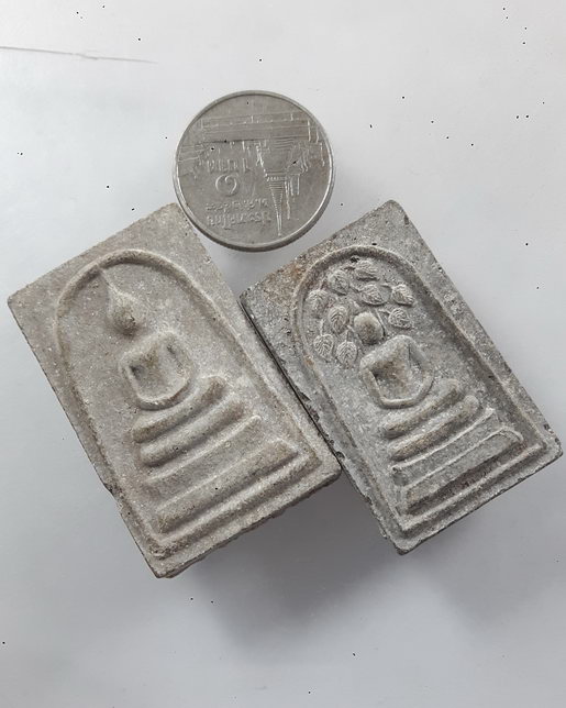 " พระสมเด็จ วัดคลองมะนาว จ.ตราด พิมพ์ใหญ่ + ปรกโพธิ์ ทีเดียว 2 องค์ครับ "