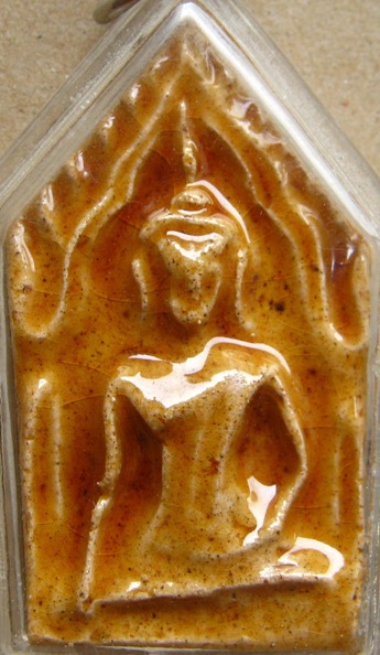 ขุนแผนสมบูรณ์ทรัพย์เคลือบเหลือง หลวงปู่ชื้น วัดญาณเสน จ อยุธยา ปี2544 สร้างจำนวน 15,000 องค์ 