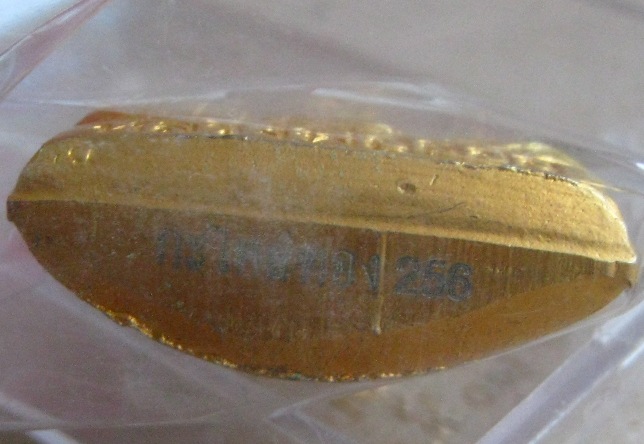 รูปเหมือนปั๊ม นิ้วกระดก หลวงพ่อลออ วัดหนองหลวง นครสวรรค์ ปี2553เลข256รุ่นเสาร์ห้า กะไหล่ทอง+กล่องเดิ