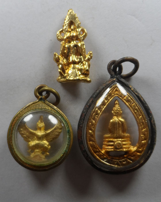 ชุดรูปหล่อ (จิ๋ว) ๓ องค์