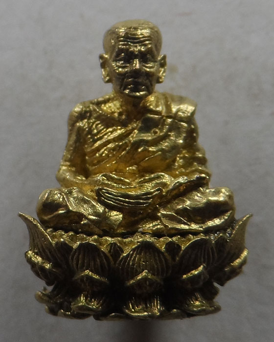 รูปหล่อลอยองค์ หลวงปู่ทวด รุ่นปาฏิหาริย์สองโพธิสัตว์ ปี๒๕๕๖