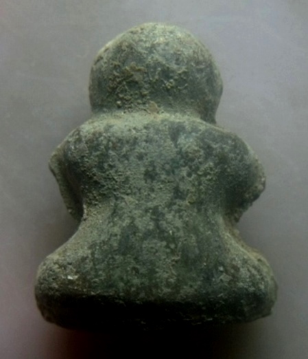 **เบาๆ**พระปิดตา พิมพ์แบบวัดสะพานสูง เนื้อผงลงรัก เก่าๆ**เนื้อจัด สวยๆ เชิญชมครับ