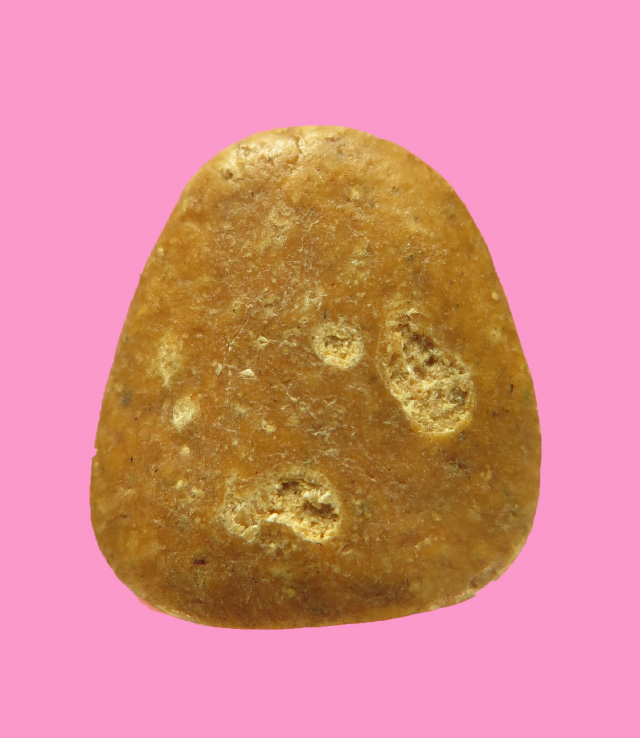 พระปิดตา จิ๋ว เนื้อผง สูงประมาณ  1.2 ซม.