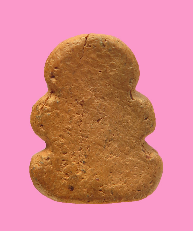 พระปิดตา เนื้อดิน สูงประมาณ 1.4 ซม.