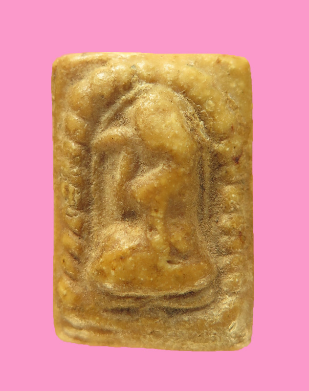 นางกวัก เนื้อผงน้ำมัน หลังยันต์ อุ