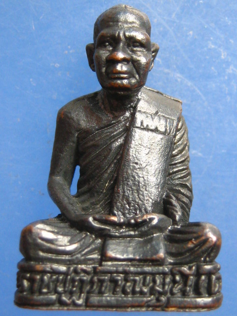 รูปหล่อ หลวงพ่อดำ วัดชนาธิการาม จ.พังงา