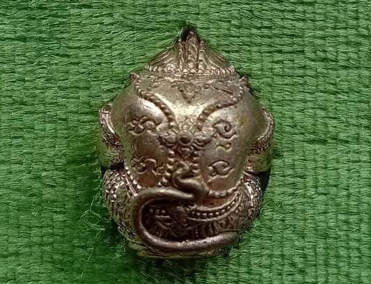 ลูกอมหนุมานตรึงไตรภพ หลวงปู่บุญ วัดปอแดง นครราชสีมา ปี2559 อัลปาก้าก้นทองทิพย์ เลข99+กล่อง