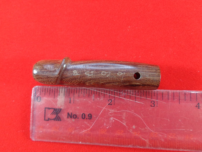 ปลัคขิก หลวงพ่อเงิน วัดถ้ำน้ำ อ.โพธาราม จ.ราชบุรี ยาว 3 นิ้ว สวยครับ