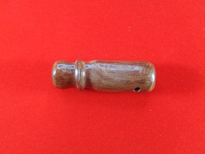 ปลัคขิก หลวงพ่อเงิน วัดถ้ำน้ำ อ.โพธาราม จ.ราชบุรี ยาว 2.5 นิ้ว สวยครับ