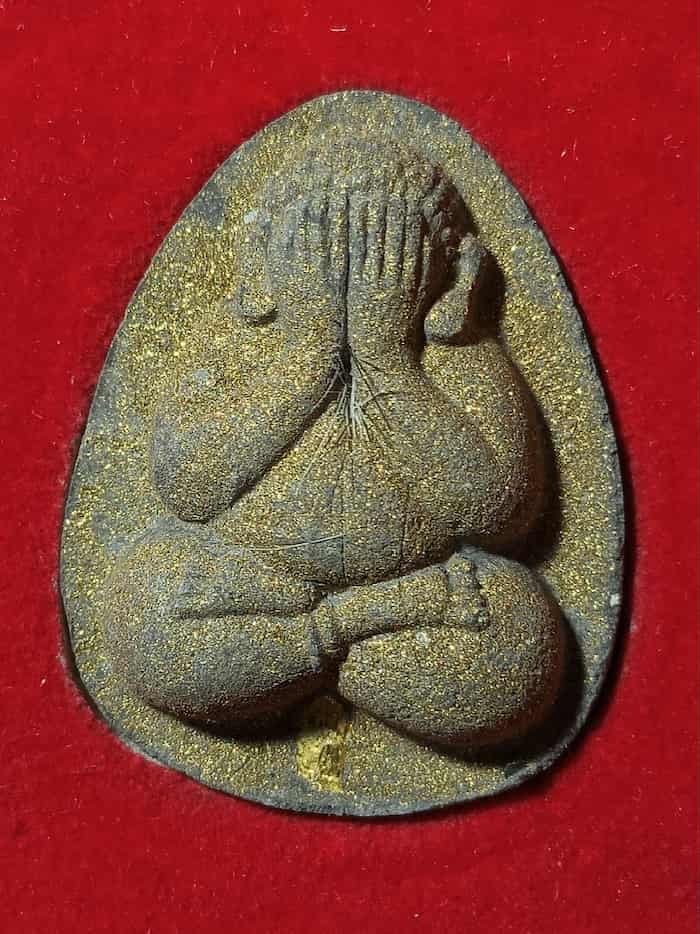 พระปิดตานวะมหามงคลหลวงพ่อคูณ แซยิด76ปี เนื้อผง+เกษา+ตะกรุดทองคำแท้+ผงตะไบพระกริ่ง วัดบ้านไร่ ปี 2542